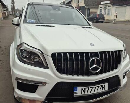 Белый Мерседес ГЛ-класс, объемом двигателя 3 л и пробегом 110 тыс. км за 27500 $, фото 1 на Automoto.ua