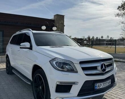 Белый Мерседес ГЛ-класс, объемом двигателя 3 л и пробегом 84 тыс. км за 42500 $, фото 1 на Automoto.ua