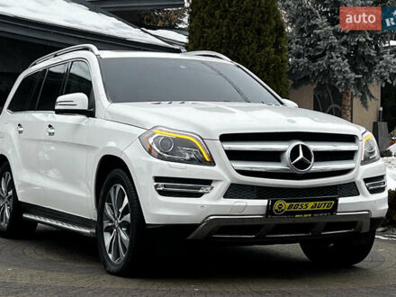 Белый Мерседес ГЛ-класс, объемом двигателя 3 л и пробегом 150 тыс. км за 27300 $, фото 1 на Automoto.ua