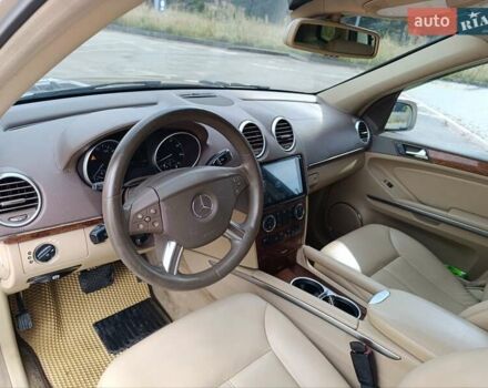 Бежевый Мерседес ГЛ-класс, объемом двигателя 4.66 л и пробегом 340 тыс. км за 12500 $, фото 42 на Automoto.ua