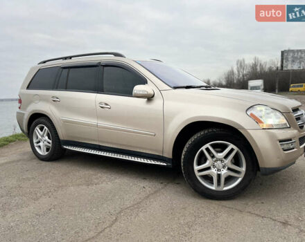 Бежевий Мерседес ГЛ-Клас, об'ємом двигуна 4.7 л та пробігом 222 тис. км за 9600 $, фото 1 на Automoto.ua