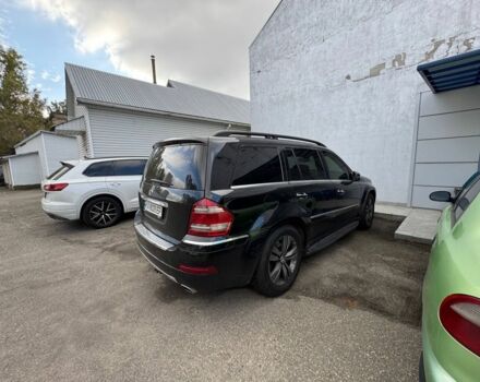 Черный Мерседес ГЛ-класс, объемом двигателя 4.7 л и пробегом 414 тыс. км за 12500 $, фото 4 на Automoto.ua