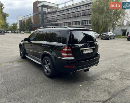 Мерседес ГЛ-класс 2006 в Белой Церкве на Automoto.ua Черный Мерседес ГЛ-класс, объемом двигателя 4.66 л и пробегом 321 тыс. км за 8200 $, фото 8 на Automoto.ua