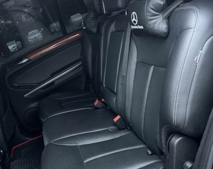 Чорний Мерседес ГЛ-Клас, об'ємом двигуна 5.5 л та пробігом 320 тис. км за 10500 $, фото 10 на Automoto.ua