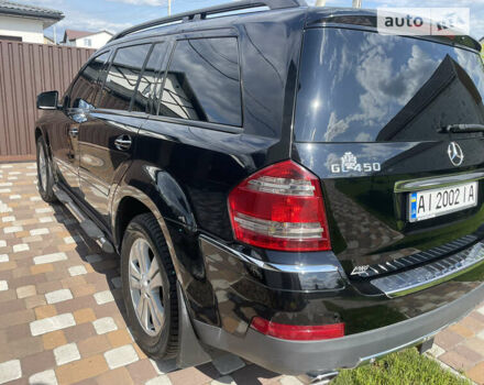 Чорний Мерседес ГЛ-Клас, об'ємом двигуна 4.7 л та пробігом 177 тис. км за 10400 $, фото 8 на Automoto.ua
