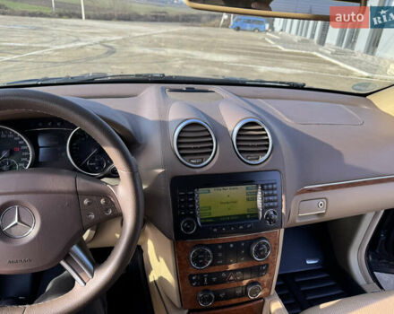 Черный Мерседес ГЛ-класс, объемом двигателя 2.99 л и пробегом 301 тыс. км за 15500 $, фото 33 на Automoto.ua