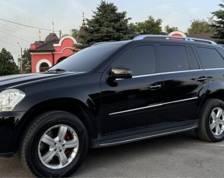 Черный Мерседес ГЛ-класс, объемом двигателя 4.7 л и пробегом 250 тыс. км за 12000 $, фото 14 на Automoto.ua
