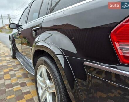 Чорний Мерседес ГЛ-Клас, об'ємом двигуна 5.46 л та пробігом 226 тис. км за 11600 $, фото 11 на Automoto.ua