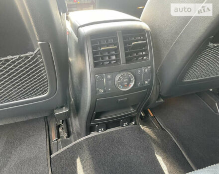 Черный Мерседес ГЛ-класс, объемом двигателя 4.7 л и пробегом 177 тыс. км за 10700 $, фото 15 на Automoto.ua