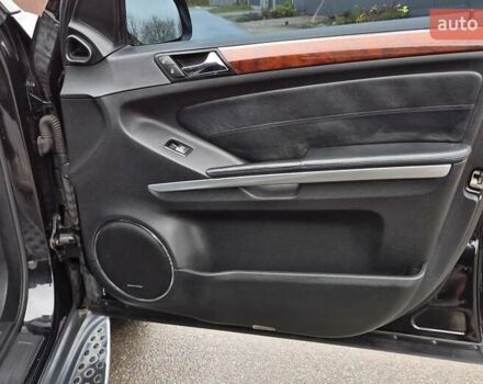 Чорний Мерседес ГЛ-Клас, об'ємом двигуна 5.46 л та пробігом 226 тис. км за 11600 $, фото 23 на Automoto.ua