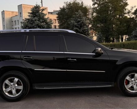 Черный Мерседес ГЛ-класс, объемом двигателя 4.7 л и пробегом 250 тыс. км за 12000 $, фото 9 на Automoto.ua