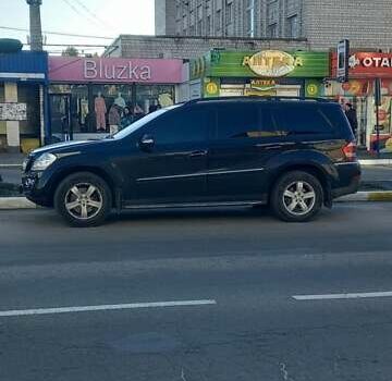 Мерседес ГЛ-класс 2006 в Киеве на Automoto.ua Черный Мерседес ГЛ-класс, объемом двигателя 4.66 л и пробегом 155 тыс. км за 12400 $, фото 2 на Automoto.ua