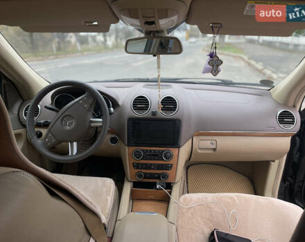 Черный Мерседес ГЛ-класс, объемом двигателя 2.99 л и пробегом 280 тыс. км за 14200 $, фото 6 на Automoto.ua