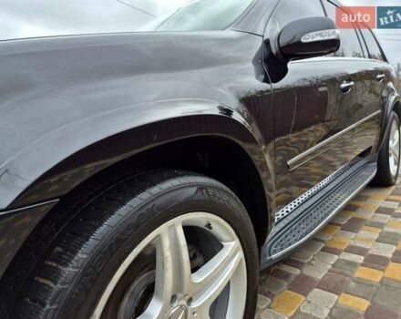 Чорний Мерседес ГЛ-Клас, об'ємом двигуна 5.46 л та пробігом 226 тис. км за 11600 $, фото 10 на Automoto.ua