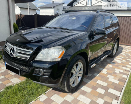 Черный Мерседес ГЛ-класс, объемом двигателя 4.7 л и пробегом 177 тыс. км за 10700 $, фото 1 на Automoto.ua