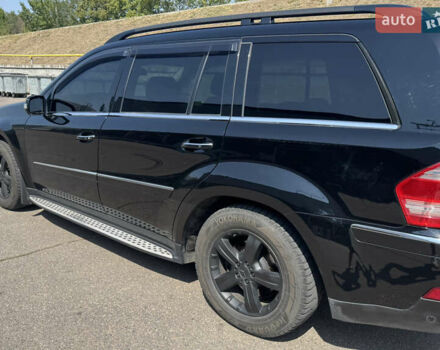 Чорний Мерседес ГЛ-Клас, об'ємом двигуна 4.7 л та пробігом 275 тис. км за 14500 $, фото 16 на Automoto.ua