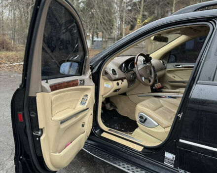 Черный Мерседес ГЛ-класс, объемом двигателя 4.66 л и пробегом 105 тыс. км за 14500 $, фото 17 на Automoto.ua