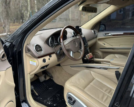 Черный Мерседес ГЛ-класс, объемом двигателя 4.66 л и пробегом 105 тыс. км за 14500 $, фото 16 на Automoto.ua