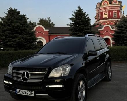 Черный Мерседес ГЛ-класс, объемом двигателя 4.7 л и пробегом 250 тыс. км за 12000 $, фото 5 на Automoto.ua