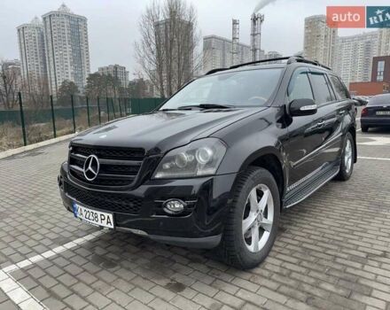 Черный Мерседес ГЛ-класс, объемом двигателя 5.46 л и пробегом 303 тыс. км за 15000 $, фото 16 на Automoto.ua