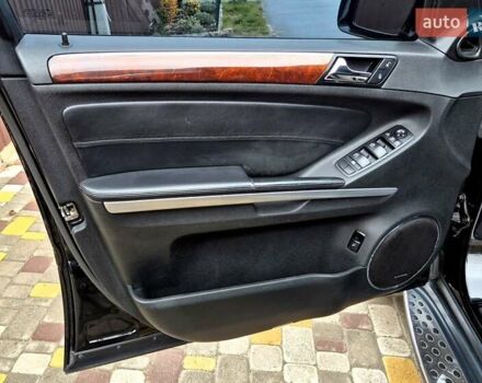 Чорний Мерседес ГЛ-Клас, об'ємом двигуна 5.46 л та пробігом 226 тис. км за 11600 $, фото 12 на Automoto.ua