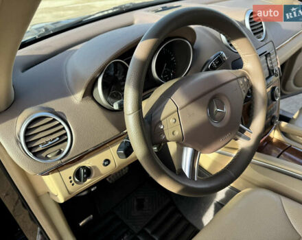 Черный Мерседес ГЛ-класс, объемом двигателя 2.99 л и пробегом 301 тыс. км за 15500 $, фото 29 на Automoto.ua