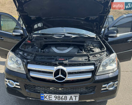 Чорний Мерседес ГЛ-Клас, об'ємом двигуна 4.7 л та пробігом 275 тис. км за 14500 $, фото 21 на Automoto.ua