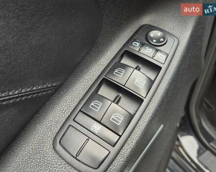 Чорний Мерседес ГЛ-Клас, об'ємом двигуна 5.46 л та пробігом 226 тис. км за 11600 $, фото 32 на Automoto.ua