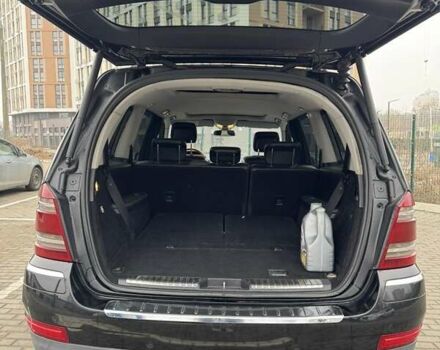 Черный Мерседес ГЛ-класс, объемом двигателя 5.46 л и пробегом 303 тыс. км за 15000 $, фото 7 на Automoto.ua