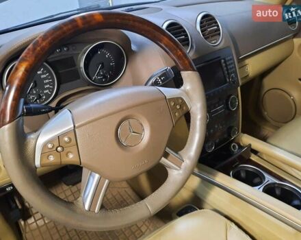 Чорний Мерседес ГЛ-Клас, об'ємом двигуна 4.7 л та пробігом 141 тис. км за 14999 $, фото 16 на Automoto.ua