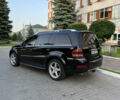 Черный Мерседес ГЛ-класс, объемом двигателя 4.7 л и пробегом 300 тыс. км за 8900 $, фото 1 на Automoto.ua