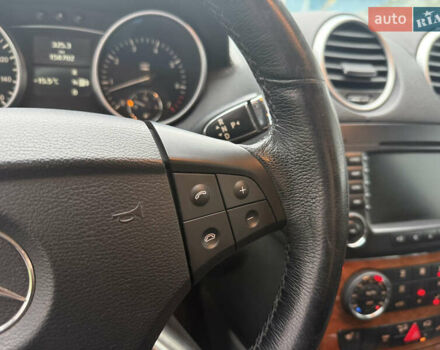 Чорний Мерседес ГЛ-Клас, об'ємом двигуна 4.66 л та пробігом 160 тис. км за 8900 $, фото 31 на Automoto.ua
