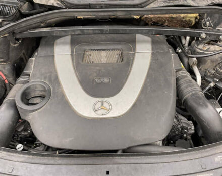 Черный Мерседес ГЛ-класс, объемом двигателя 5.46 л и пробегом 249 тыс. км за 10000 $, фото 12 на Automoto.ua