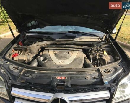 Чорний Мерседес ГЛ-Клас, об'ємом двигуна 5.46 л та пробігом 203 тис. км за 14000 $, фото 10 на Automoto.ua