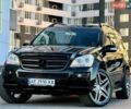 Черный Мерседес ГЛ-класс, объемом двигателя 4.66 л и пробегом 208 тыс. км за 9999 $, фото 1 на Automoto.ua