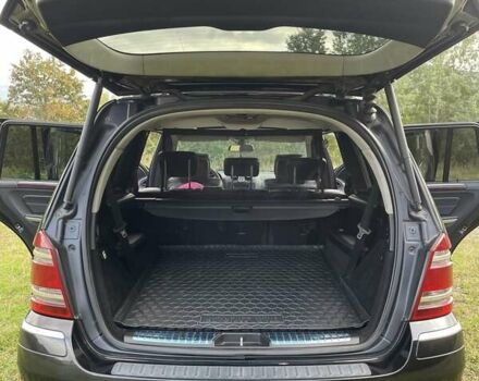 Черный Мерседес ГЛ-класс, объемом двигателя 4.66 л и пробегом 286 тыс. км за 14500 $, фото 33 на Automoto.ua