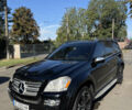 Черный Мерседес ГЛ-класс, объемом двигателя 5.46 л и пробегом 235 тыс. км за 12900 $, фото 1 на Automoto.ua