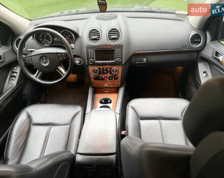 Чорний Мерседес ГЛ-Клас, об'ємом двигуна 4.66 л та пробігом 160 тис. км за 8900 $, фото 40 на Automoto.ua