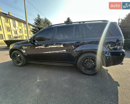 Черный Мерседес ГЛ-класс, объемом двигателя 4.66 л и пробегом 250 тыс. км за 10500 $, фото 3 на Automoto.ua