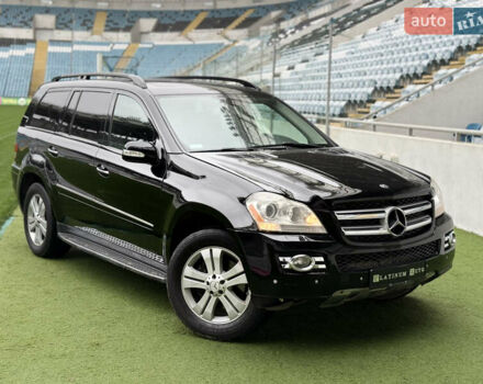 Чорний Мерседес ГЛ-Клас, об'ємом двигуна 4.66 л та пробігом 160 тис. км за 8900 $, фото 3 на Automoto.ua