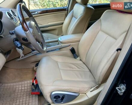 Черный Мерседес ГЛ-класс, объемом двигателя 4.66 л и пробегом 145 тыс. км за 14999 $, фото 10 на Automoto.ua