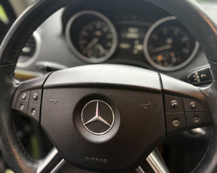 Чорний Мерседес ГЛ-Клас, об'ємом двигуна 4.66 л та пробігом 160 тис. км за 8900 $, фото 29 на Automoto.ua