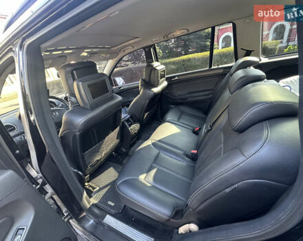 Чорний Мерседес ГЛ-Клас, об'ємом двигуна 4.66 л та пробігом 250 тис. км за 10500 $, фото 26 на Automoto.ua