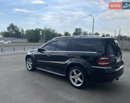 Черный Мерседес ГЛ-класс, объемом двигателя 5.46 л и пробегом 231 тыс. км за 13700 $, фото 2 на Automoto.ua