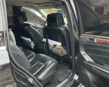 Черный Мерседес ГЛ-класс, объемом двигателя 5.46 л и пробегом 249 тыс. км за 10000 $, фото 8 на Automoto.ua