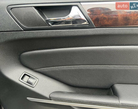 Черный Мерседес ГЛ-класс, объемом двигателя 4.66 л и пробегом 427 тыс. км за 10999 $, фото 20 на Automoto.ua