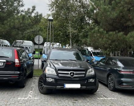 Черный Мерседес ГЛ-класс, объемом двигателя 4.66 л и пробегом 283 тыс. км за 16500 $, фото 35 на Automoto.ua