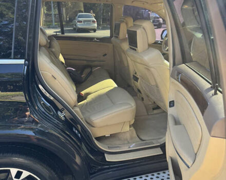 Черный Мерседес ГЛ-класс, объемом двигателя 5.46 л и пробегом 235 тыс. км за 12900 $, фото 16 на Automoto.ua