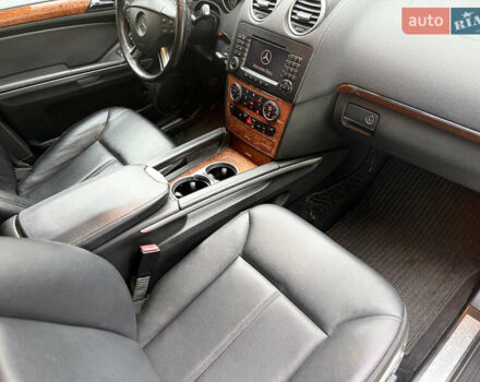 Чорний Мерседес ГЛ-Клас, об'ємом двигуна 4.66 л та пробігом 160 тис. км за 8900 $, фото 43 на Automoto.ua