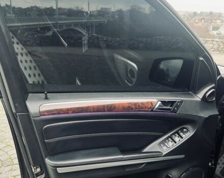 Черный Мерседес ГЛ-класс, объемом двигателя 5.5 л и пробегом 240 тыс. км за 14999 $, фото 10 на Automoto.ua
